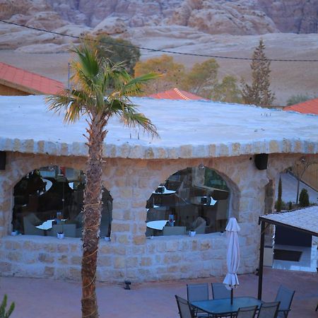 Petra Seasons Luxury Resort Al Hayy ภายนอก รูปภาพ