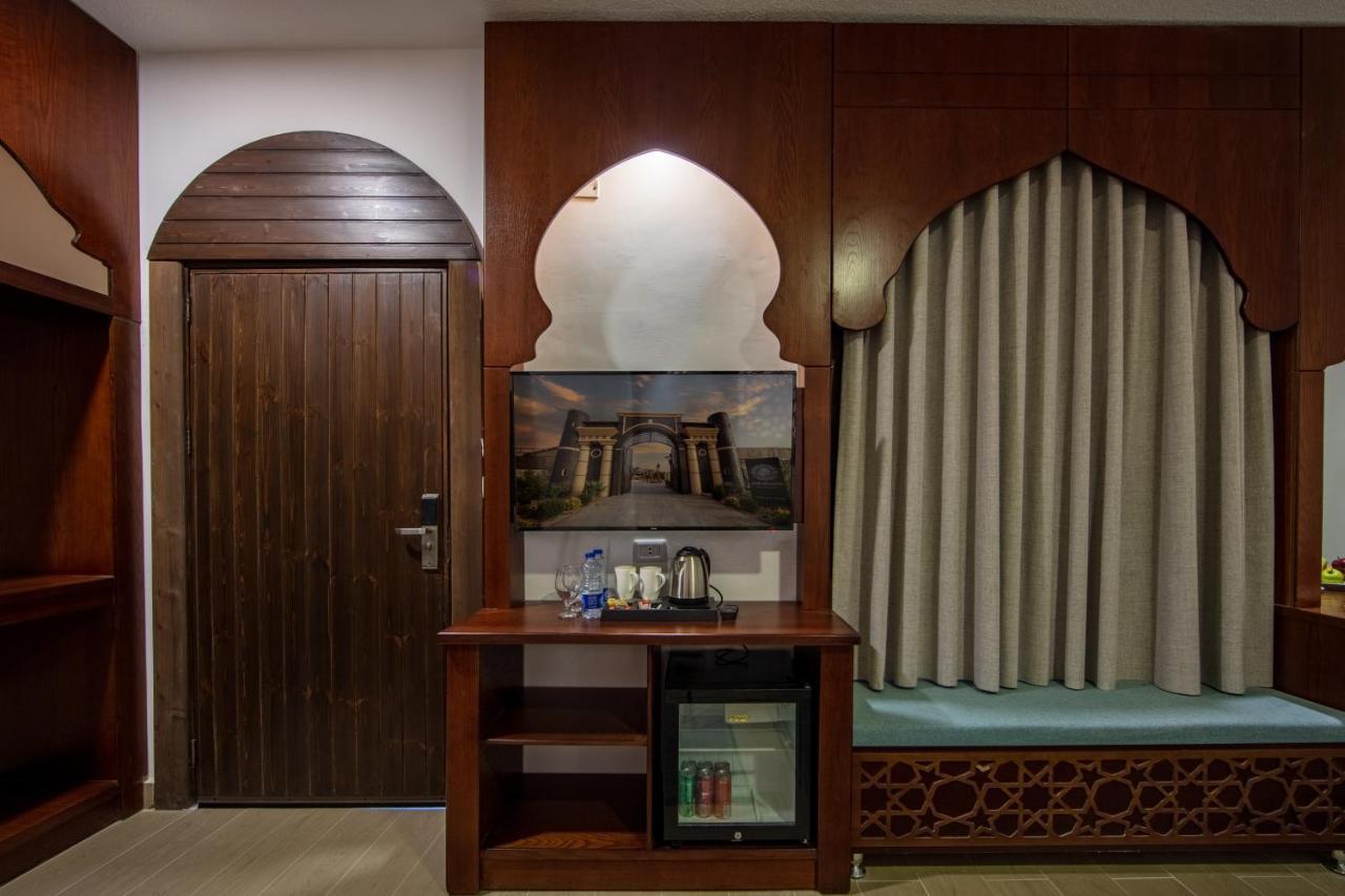 Petra Seasons Luxury Resort Al Hayy ภายนอก รูปภาพ