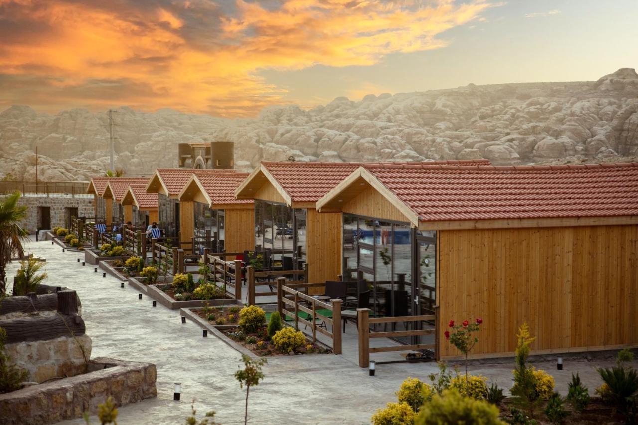 Petra Seasons Luxury Resort Al Hayy ภายนอก รูปภาพ
