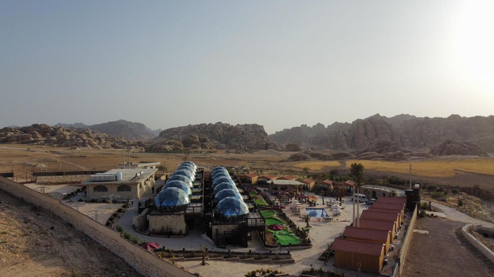 Petra Seasons Luxury Resort Al Hayy ภายนอก รูปภาพ