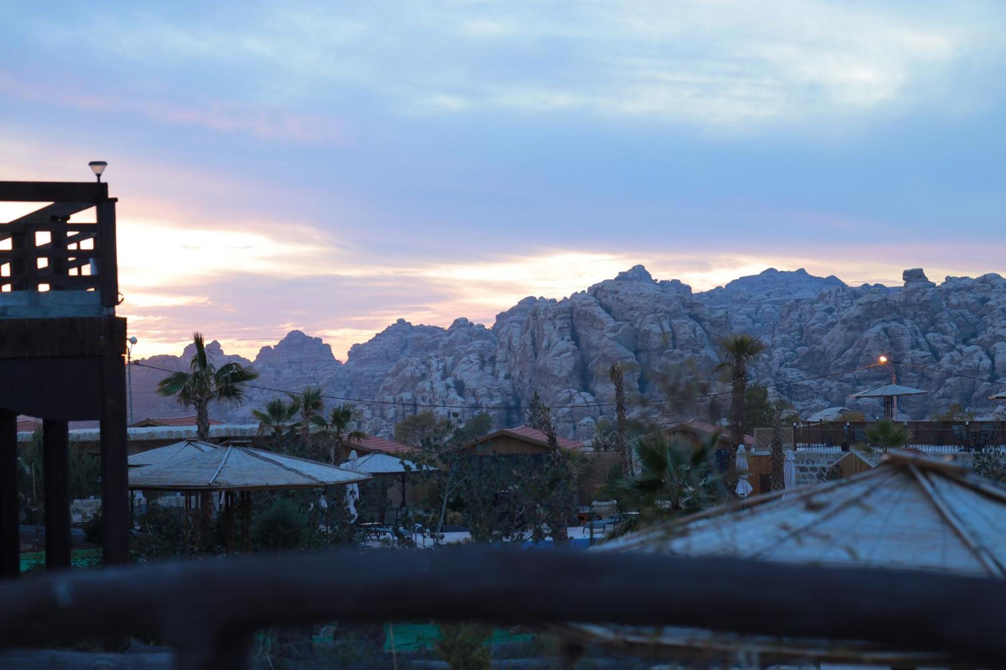 Petra Seasons Luxury Resort Al Hayy ภายนอก รูปภาพ