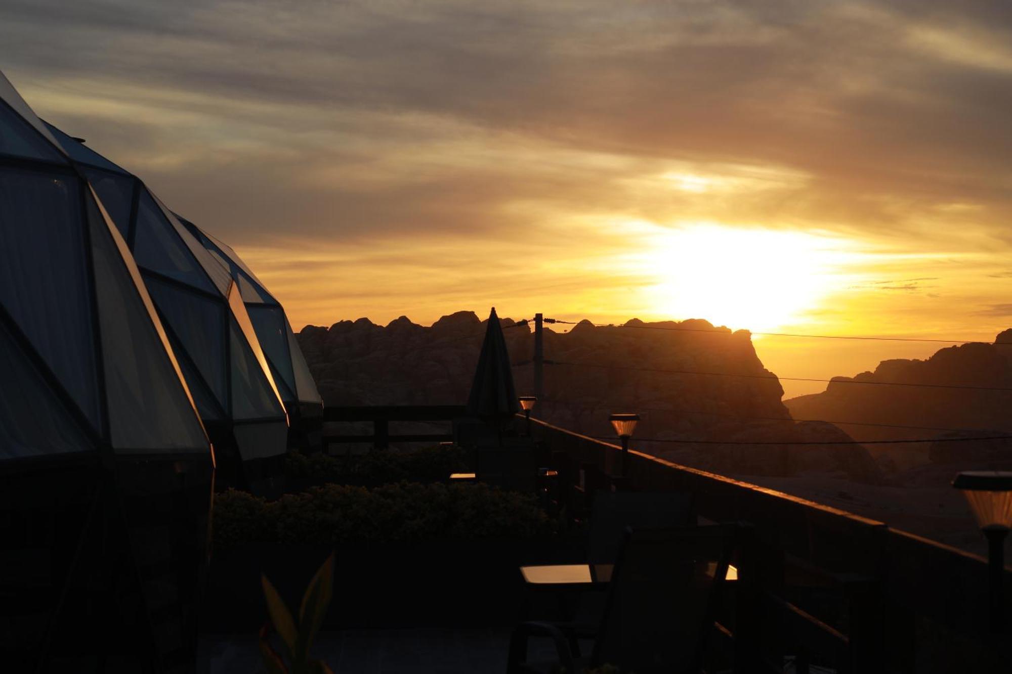 Petra Seasons Luxury Resort Al Hayy ภายนอก รูปภาพ